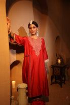 Red Chanderi kurta set with farshi salwar and purple dupatta – Jashn-e-Ishq Collection by House of AAS